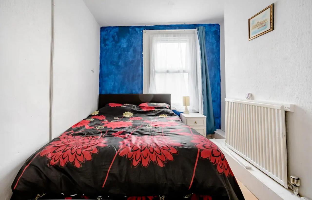 Homestay Near Tottenham Hotspur Stadium Londres Exterior foto